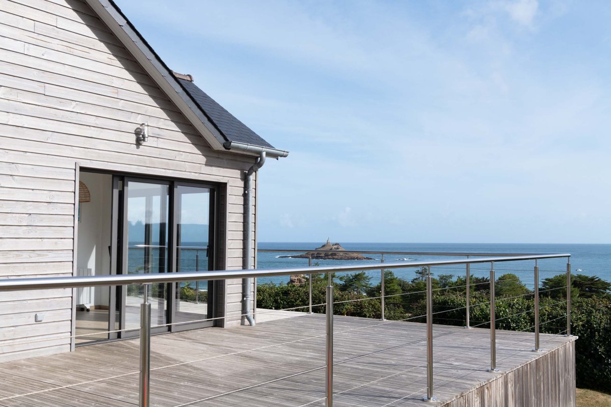 Bardage en bord de mer : quel matériau choisir ? 
